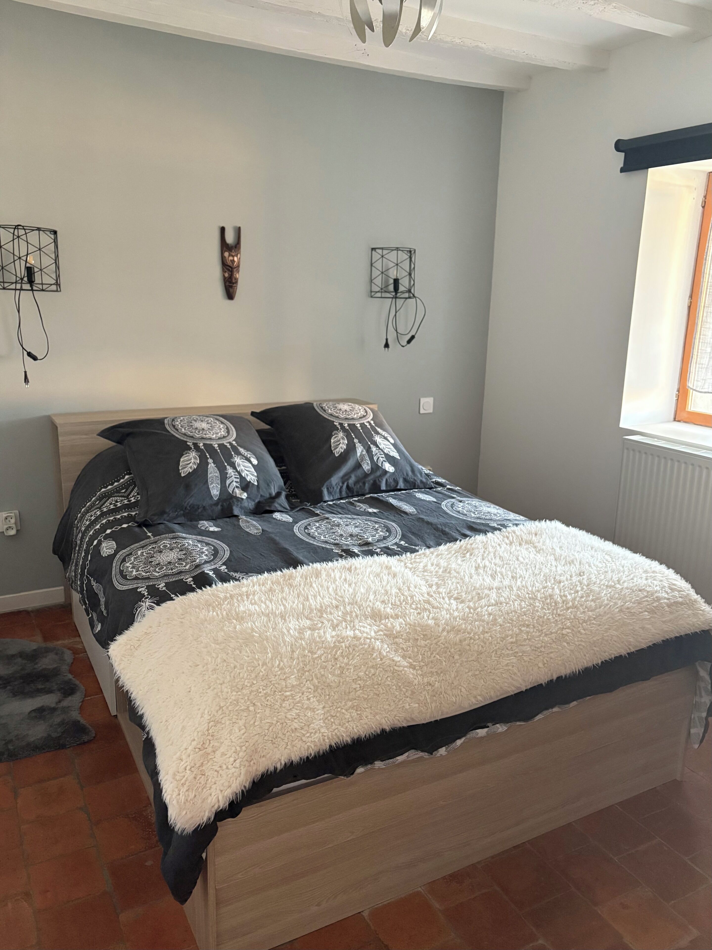 3 bedrooms, iron/ironing board, free WiFi, bed sheets