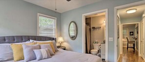 3 bedrooms, iron/ironing board, travel cot, free WiFi