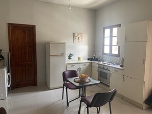 Private kitchen - Lovely Apartment in central area (Birkirkara)