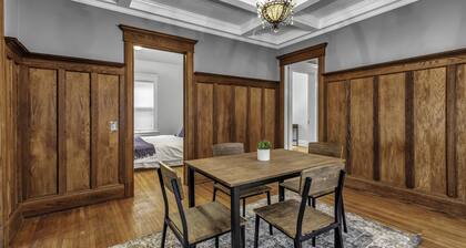 Beautifully Renovated 3 bedroom Elmwood Village Apt