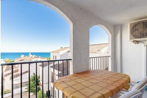 Outdoor dining - Lovely Apartment in the Heart of Altea with view to the Beach (Altea)