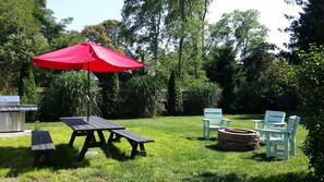 Property grounds - Sheep's Pond, Open Concept Family Home, Plenty of Fun (Brewster)