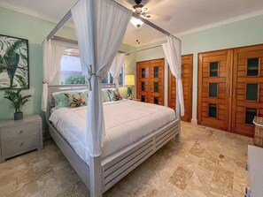 2 slaapkamers, een strijkplank/strijkijzer, gratis wifi, beddengoed