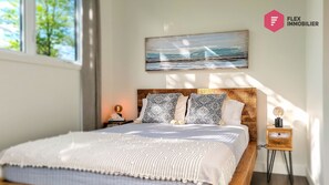 2 bedrooms, desk, iron/ironing board, free WiFi