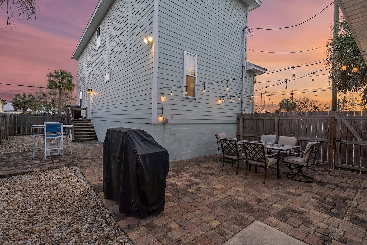 Photo 4 of Lux Downtown St. Augustine Home – Walk to Sites, Pvt Parking, Pet Friendly, BBQ