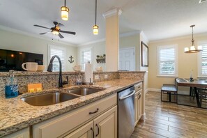 Fridge, microwave, oven, stovetop - Lux Downtown St. Augustine Home – Walk to Sites, Pvt Parking, Pet Friendly, BBQ (St. Augustine)