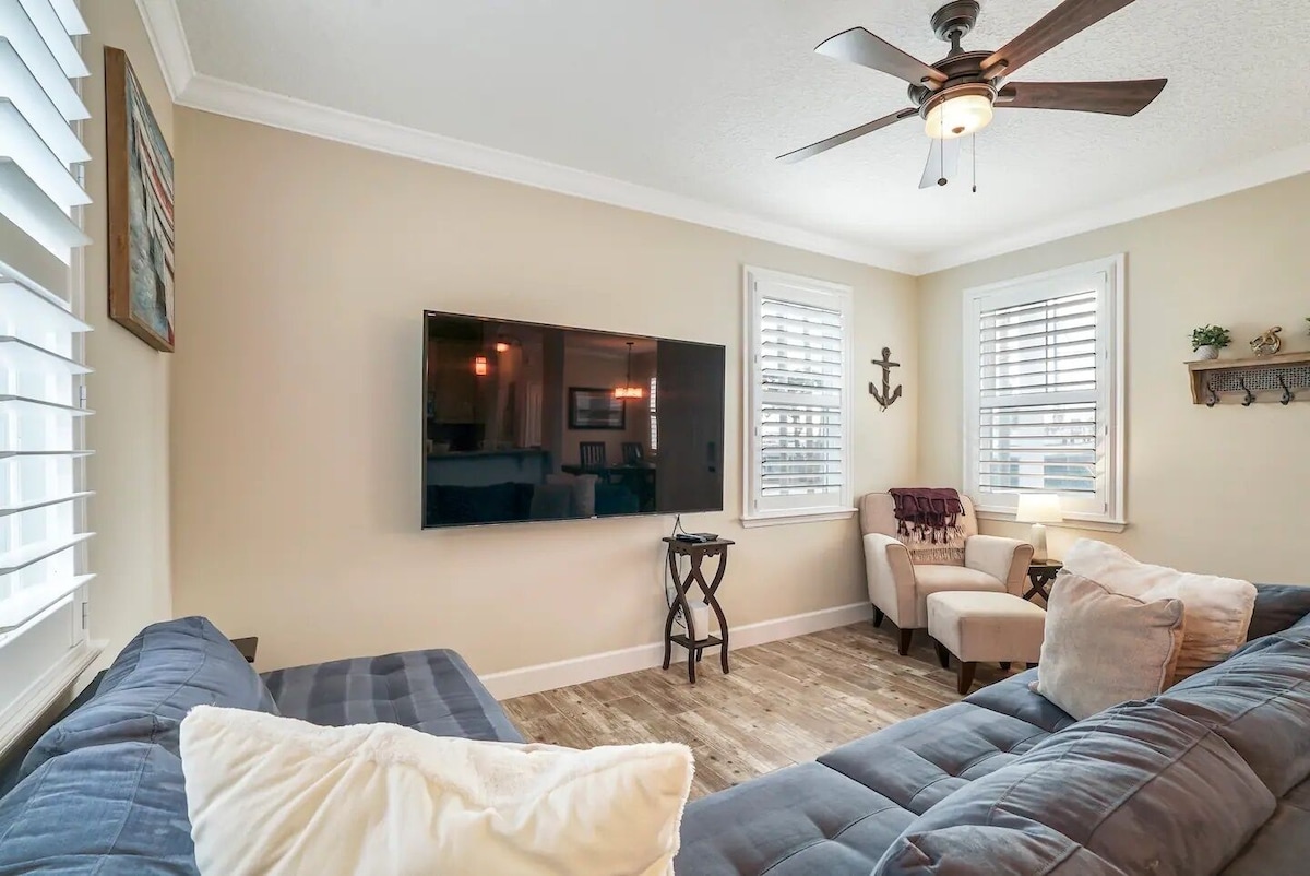 Photo 15 of Lux Downtown St. Augustine Home – Walk to Sites, Pvt Parking, Pet Friendly, BBQ