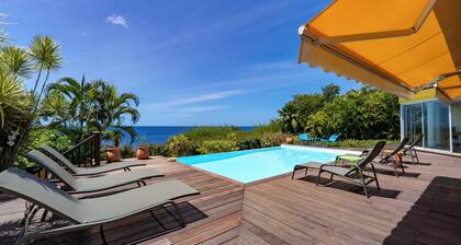 Rent of charm and luxury for your holidays in Guadeloupe, 4****