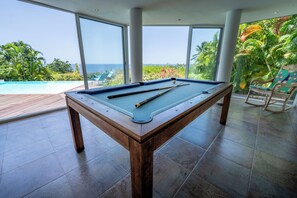 Spielezimmer