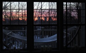 Interior - 4 Bedroom Home Over-Looking Uptown (Charlotte)