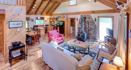Rustic Retreat | Hike, Explore Charming Towns & Unwind