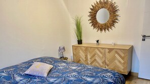 2 sovrum, strykjärn/strykbräda, gratis wi-fi och sängkläder