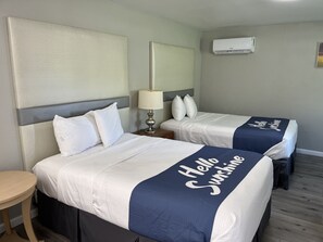 Deluxe Double Room, 2 Double Beds | Free WiFi, bed sheets, wheelchair access - Sunglow Hotel (Bicknell)