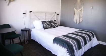 Fillmore Lodge: Discounted Cheerful Queen Room