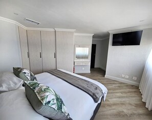 Room - La Montagne (Ballito)