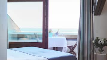 8 bedrooms, in-room safe, travel crib, internet