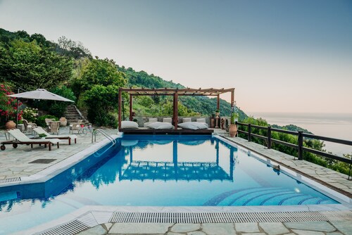 Elysian Luxury Villa Pelion