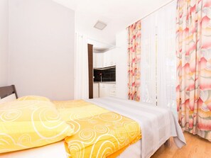 1 bedroom, iron/ironing board, WiFi, bed sheets