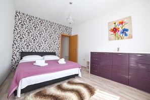 3 chambres, fer et planche à repasser, Wi-Fi