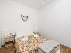 1 camera, accesso a Internet gratuito, lenzuola