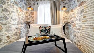 1 quarto, acesso Ă internet, roupa de cama