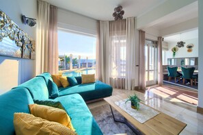 TV - Villa PIANO with magnificent sea view (Pinezići)