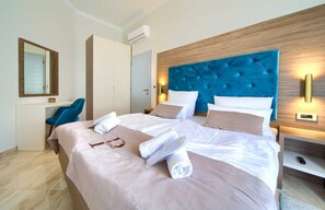 5 bedrooms, free WiFi, bed sheets - Villa PIANO with magnificent sea view (Pinezići)