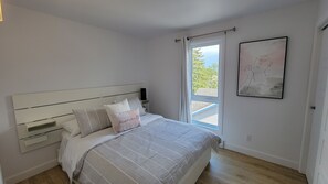 3 bedrooms, iron/ironing board, free WiFi, bed sheets - Spacieux 3 Chambres à Coucher à 5 min du Vieux-qc (Québec)
