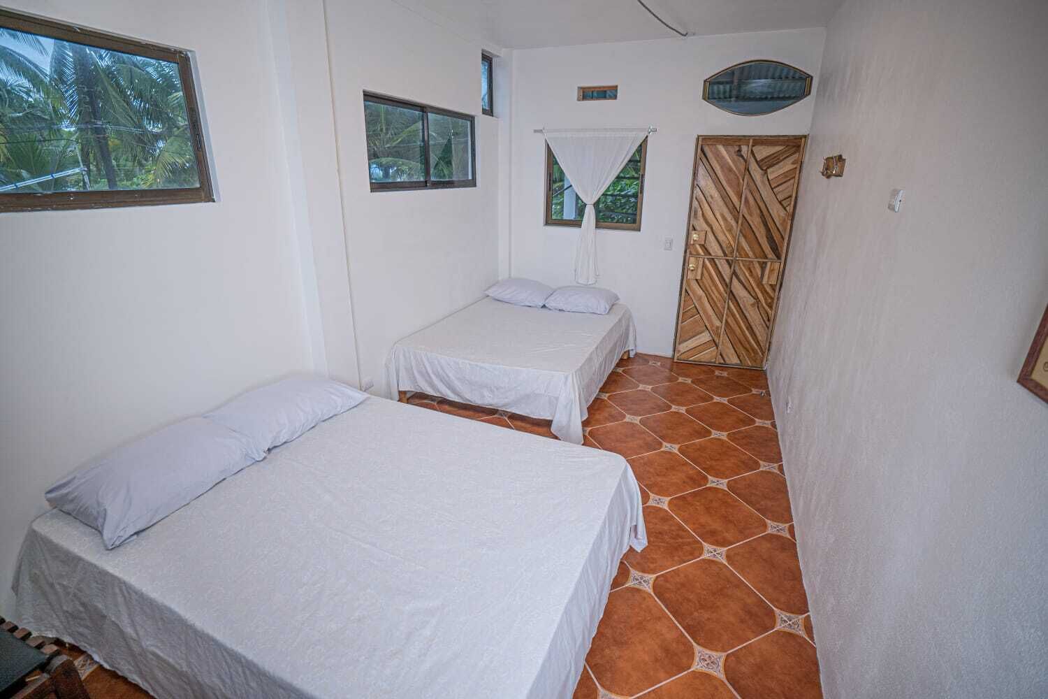 Individually furnished, desk, free WiFi, bed sheets