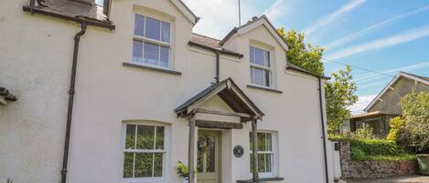 Cottage | Front of property