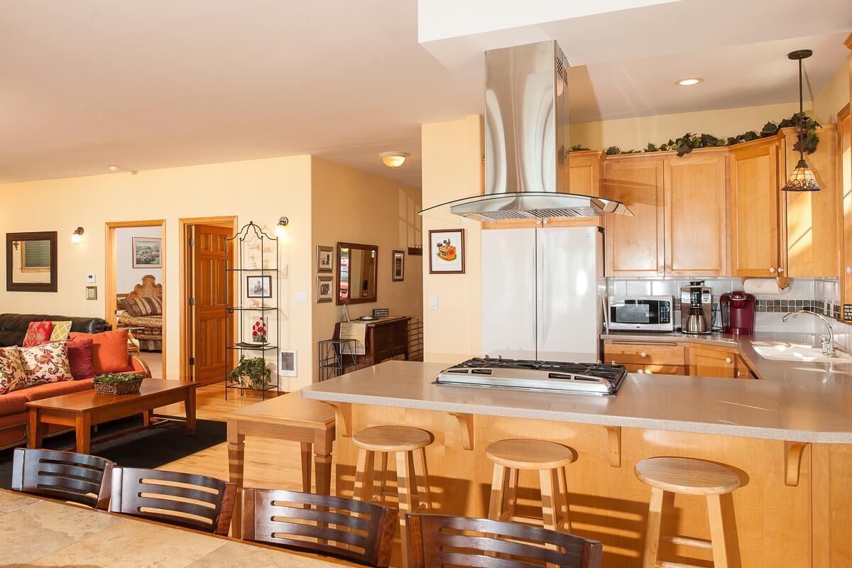 House, Multiple Beds (Sheltering Pines) | Private kitchen