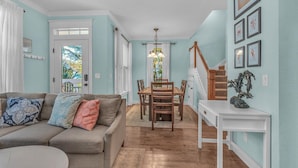 Maison, plusieurs lits (Storybook Cottage) | Coin séjour
