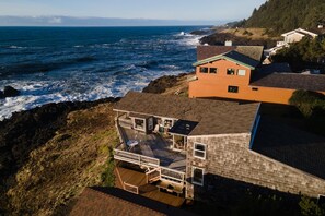 House, 2 Queen Beds (Whale Pointe) | Exterior - Whale Pointe (Depoe Bay)