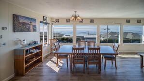 House, Multiple Beds (The Seaview) | Private kitchen - The Seaview (Lincoln City)