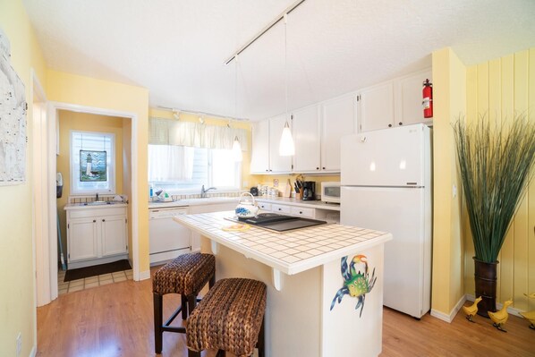 Townhome, Multiple Beds (Salt Therapy) | Private kitchen