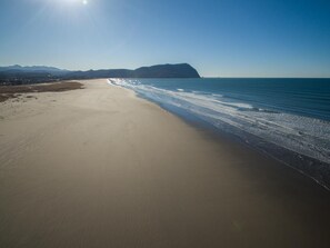 ハウス ベッド (複数台) (The Riptides) | ビーチ