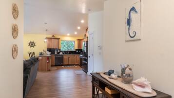 House, Multiple Beds (Heron's Nest) | Living room