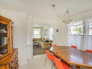 單棟房屋, 多張床 (Surfers Paradise) | 用餐區