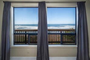 Interior - Surf Rider House (Depoe Bay)