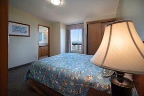Casa, varias camas (Surf Rider House) | 4 habitaciones y internet 
