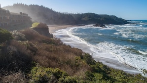 House, Multiple Beds (Surf Rider House) | Beach | On the beach - Surf Rider House (Depoe Bay)