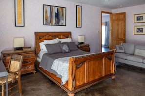 2 bedrooms, desk, iron/ironing board, free WiFi