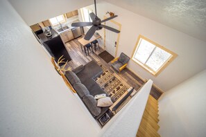 Interior - Honeys (Soldotna)