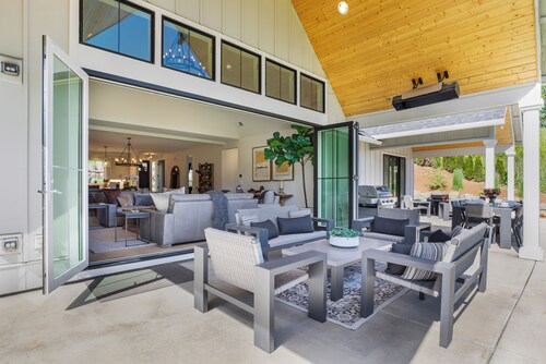 Pearl of the Valley: Opulent Living in the Dundee