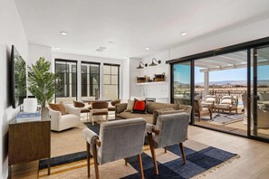 Interior - Playa Lucaya by RedAwning (St. George)