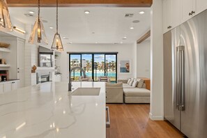 Maison, plusieurs chambres | Intérieur