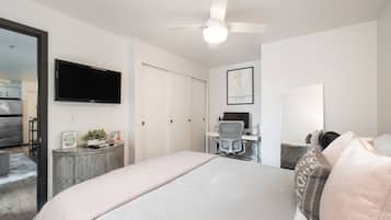 1 bedroom, iron/ironing board, free WiFi, bed sheets