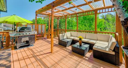 Serene Rustic Haven, Huge Yard & Decks , ZenDen