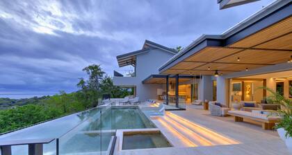 Looking for a paradise destination? Casa Tres Monos is ready to welcome you.