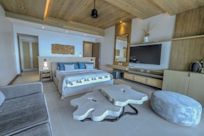 5 bedrooms, in-room safe, iron/ironing board, travel crib